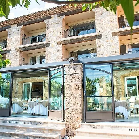 La Bastide De & Hotel 4*