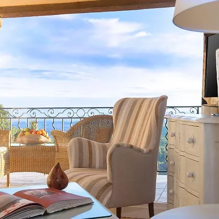 La Bastide De & 4* Tourtour