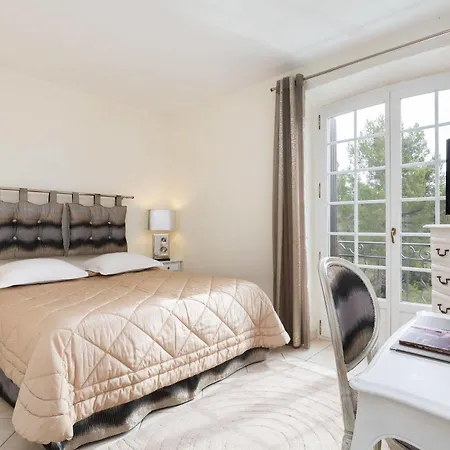 Hotel La Bastide De & Tourtour